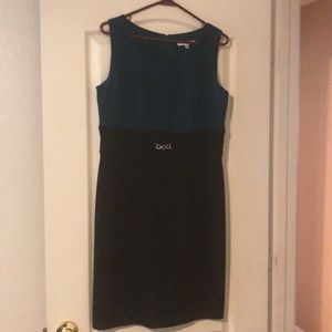 Straight dress with attached silver belt at waist